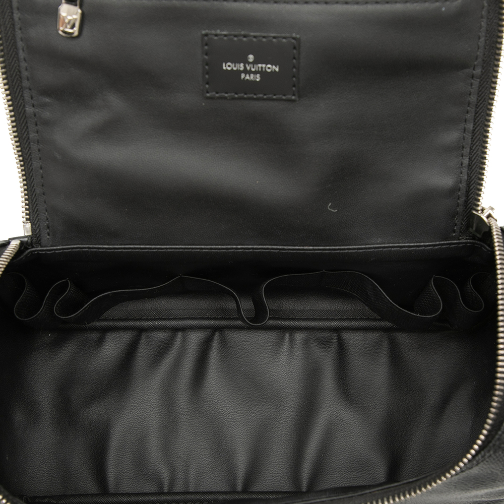 Pre-Loved Louis Vuitton Damier Graphite Toiletry Pouch - Picture 4 of 7